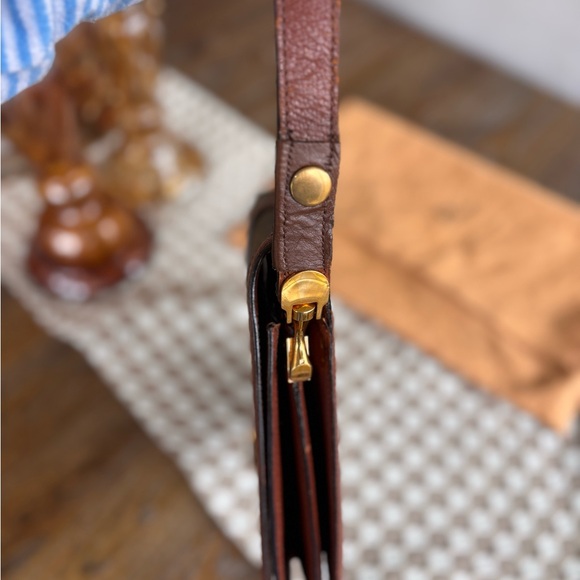 **SOLD**Louis Vuitton Monogram Rond Point - Picture 13 of 14